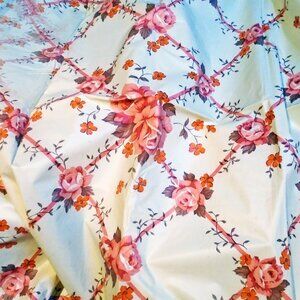 VTG Shower Curtain, Vinyl with Retro Floral